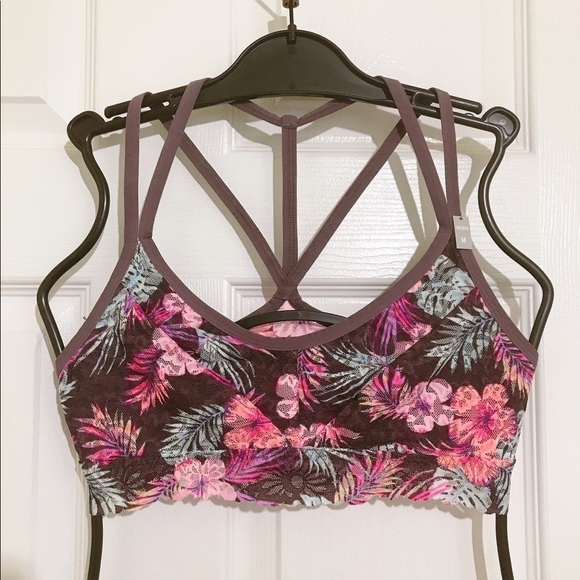 🔥ON SALE🔥2/$25🔥 💖 PINK Victoria’s Secret Unlined Bralette - Picture 1 of 3